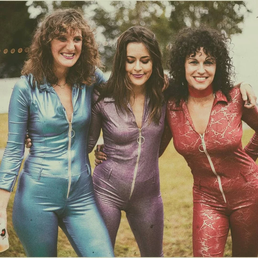 The Mani-las
